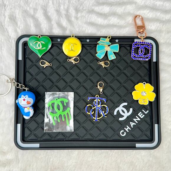 Fashion charms CHOOSE ONE - Picture 2 of 2